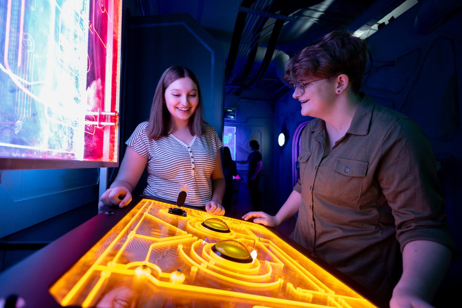 8 Guest Journey - Playing (3)